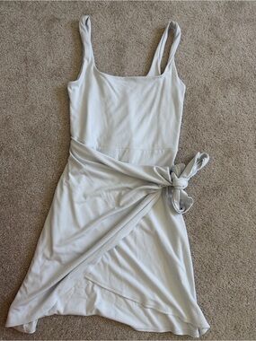 Aritzia Wilfred Saturn Dress